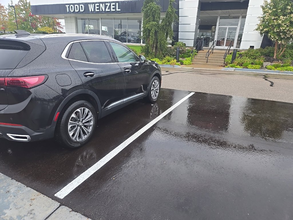 Certified 2024 Buick Envision Preferred AWD/4WD image 11