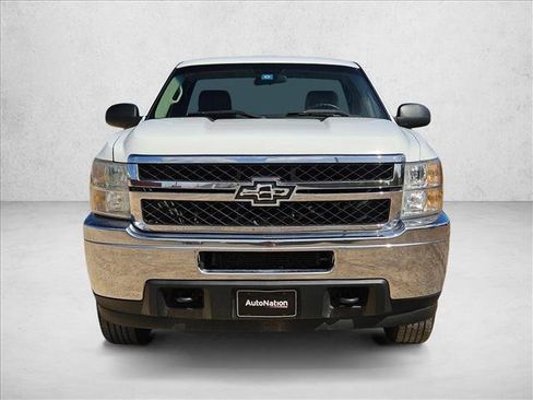 Used 2011 Chevrolet Silverado 2500 W/T RWD image 2