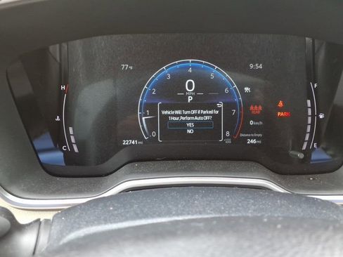 Used 2023 Toyota Corolla Cross XLE w/ Convenience Package AWD/4WD image 18