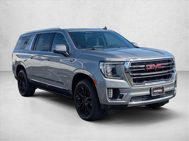 Used 2024 GMC Yukon XL SLT w/ SLT Premium Package AWD/4WD image 3