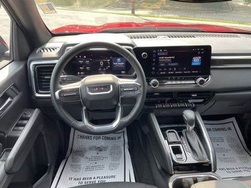 Used 2025 GMC Canyon Elevation image 14