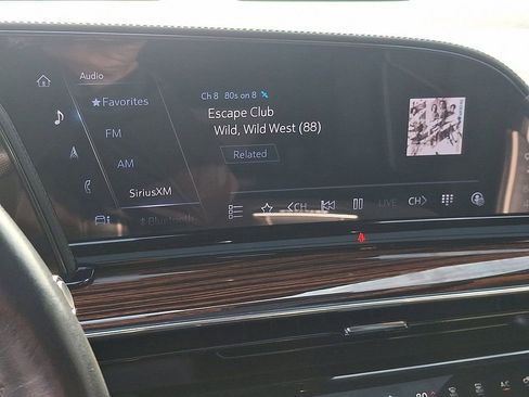 Used 2023 Cadillac Escalade ESV Premium Luxury w/ Performance Package image 19