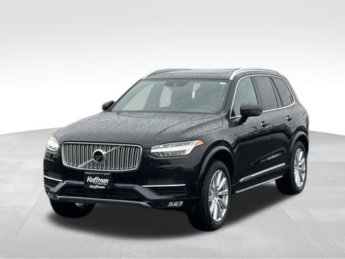 Used 2018 Volvo XC90 T6 Inscription w/ Convenience Package image 3