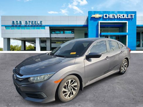 Used 2018 Honda Civic EX image 3