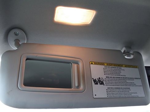 Used 2018 Toyota RAV4 LE image 39