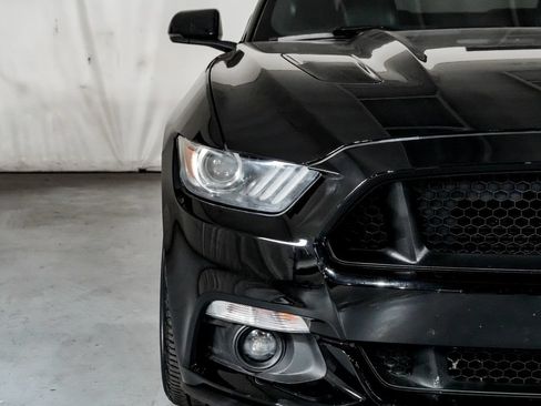Used 2017 Ford Mustang GT Premium w/ Equipment Group 401A RWD image 34