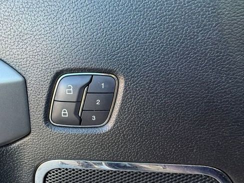 Used 2018 Ford F150 Lariat w/ Equipment Group 502A Luxury image 21