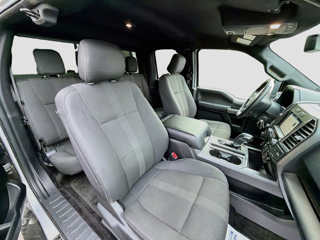 Used 2016 Ford F150 XLT w/ Equipment Group 302A Luxury AWD/4WD image 29
