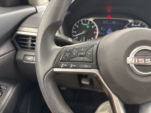 Used 2024 Nissan Altima 2.5 SV FWD image 22