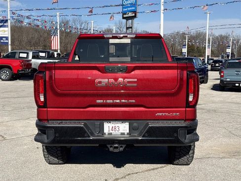 Used 2023 GMC Sierra 1500 AT4X image 4