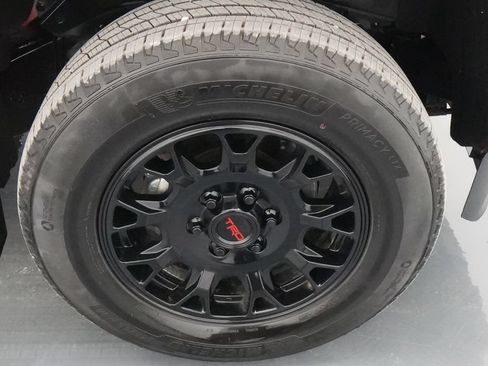 Used 2024 Toyota Tacoma TRD Sport AWD/4WD image 11