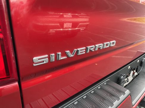Used 2021 Chevrolet Silverado 1500 RST image 28