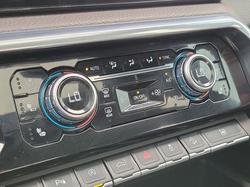 Used 2022 GMC Sierra 1500 Denali w/ Denali Reserve Package image 22