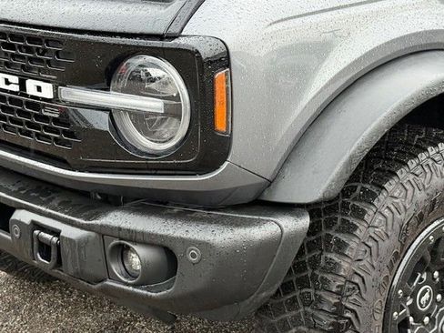 Used 2023 Ford Bronco Wildtrak image 11