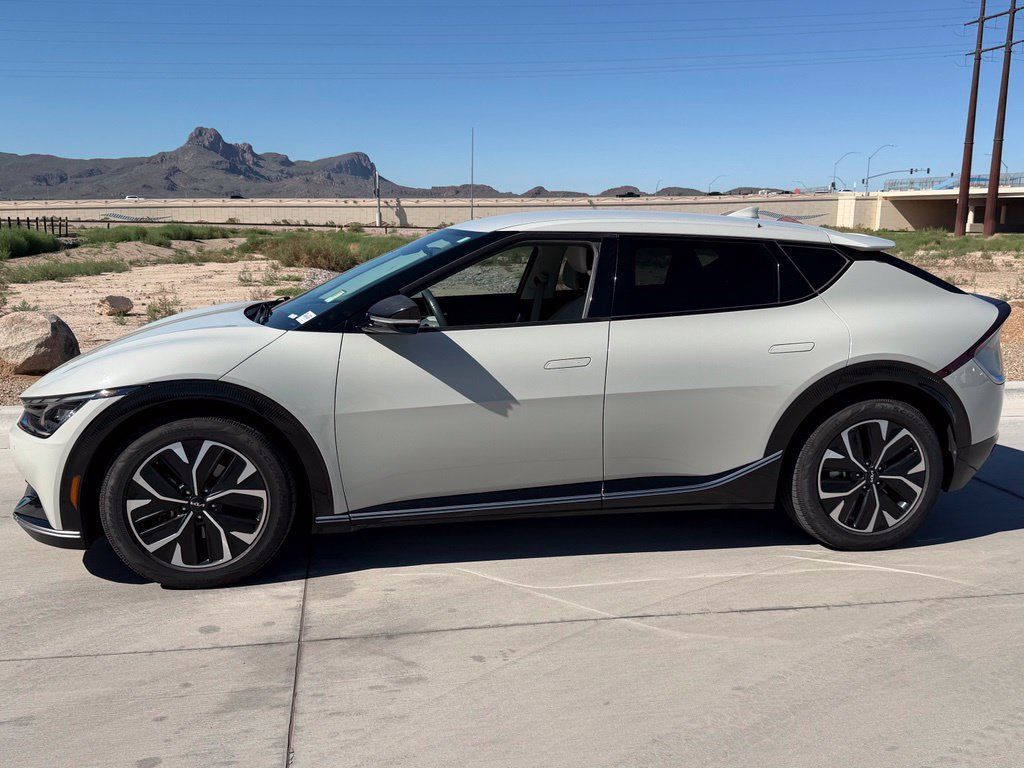 Used 2022 Kia EV6 Wind RWD image 14