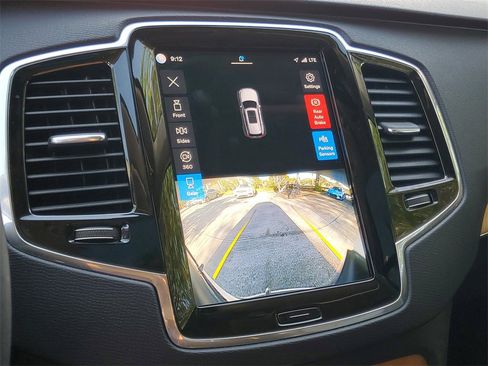 Certified 2023 Volvo XC90 B6 Plus w/ Protection Package image 23