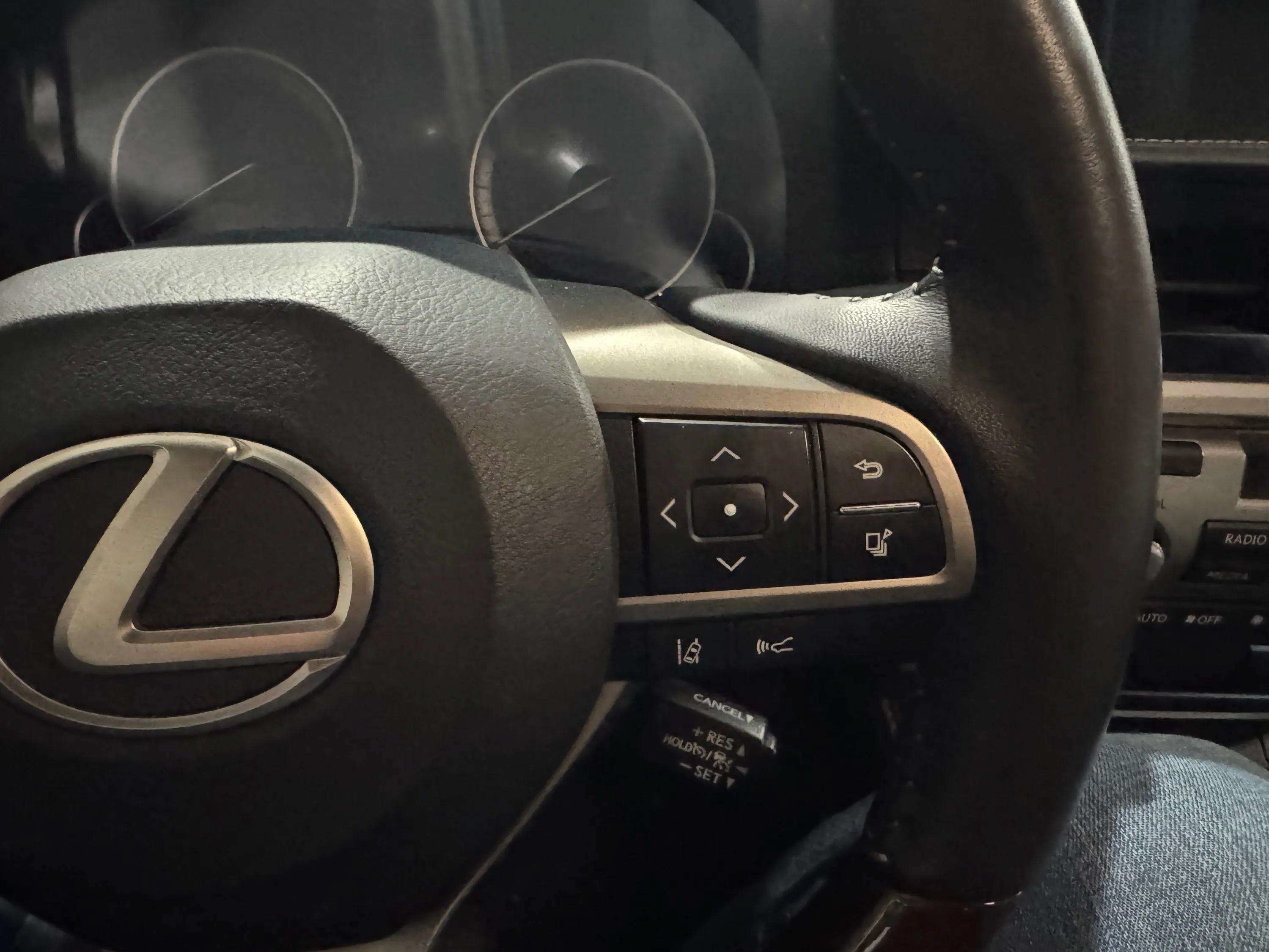 Used 2018 Lexus ES 350 w/ Navigation System Package FWD image 17