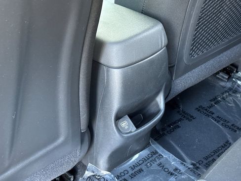 Used 2023 Hyundai Kona SE w/ Cargo Package image 14