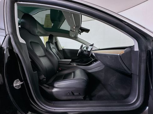 Used 2019 Tesla Model 3 Standard Range Plus RWD image 31
