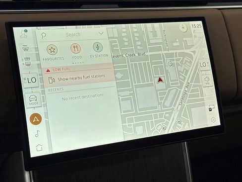 New 2026 Land Rover Range Rover SE image 24