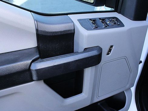 Used 2020 Ford F150 XL w/ Equipment Group 101A Mid image 9