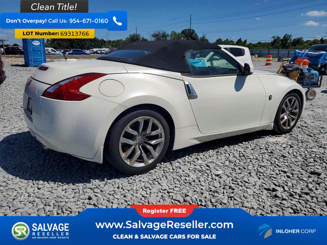 Used 2014 Nissan 370Z Touring w/ Navigation Package RWD image 4