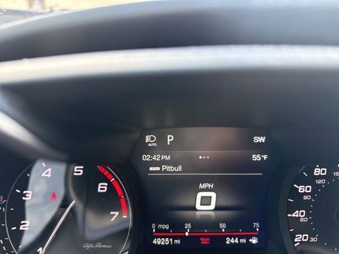 Used 2019 Alfa Romeo Giulia Ti w/ Quick Order Package 22X Lusso image 18