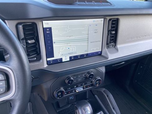 Used 2024 Ford Bronco Outer Banks AWD/4WD image 39