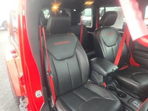 Used 2017 Jeep Wrangler Unlimited Rubicon AWD/4WD image 20