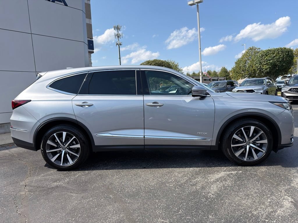 Certified 2025 Acura MDX w/ Technology Package AWD/4WD image 2