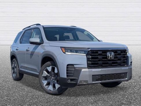 New 2026 Honda Pilot Touring image 7