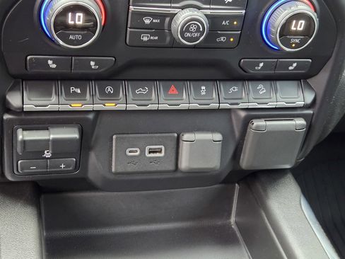 Used 2020 Chevrolet Silverado 1500 LT Trail Boss image 21