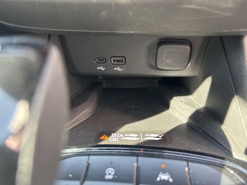 Used 2024 Buick Envista Avenir image 28