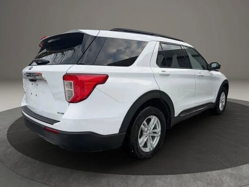 Used 2020 Ford Explorer XLT w/ Comfort Package image 5