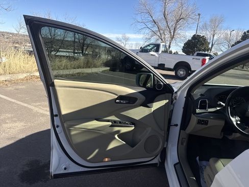 Used 2017 Acura RDX AWD w/ Advance Package image 10