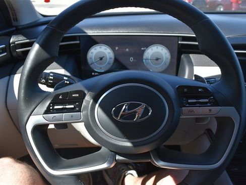 Used 2023 Hyundai Tucson Limited w/ Cargo Package AWD/4WD image 15