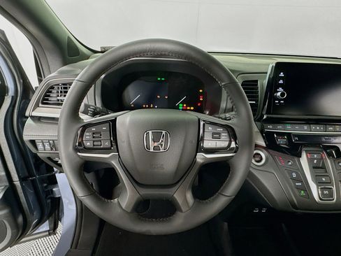 Used 2026 Honda Odyssey Sport-L image 13