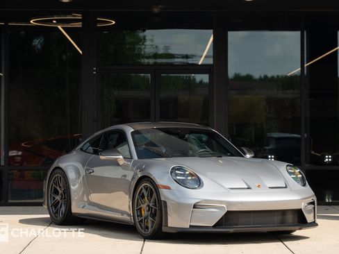 Used 2026 Porsche 911 GT3 RWD image 1