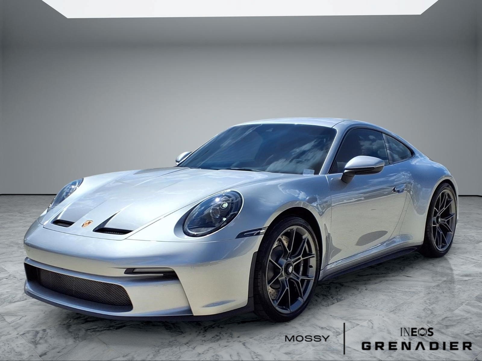 Used 2024 Porsche 911 GT3 RWD image 4