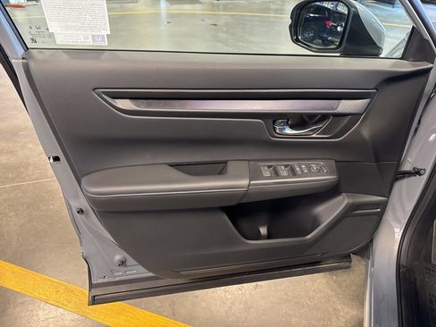 New 2025 Honda CR-V LX image 19