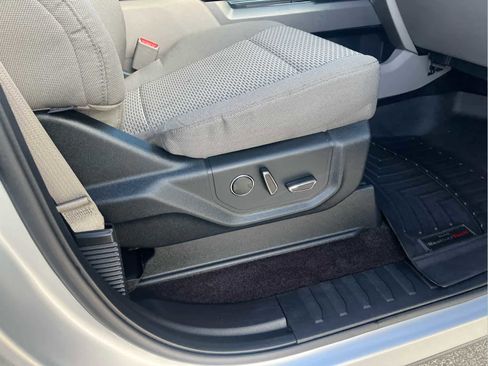 Used 2015 Ford F150 XLT w/ Equipment Group 302A Luxury image 14