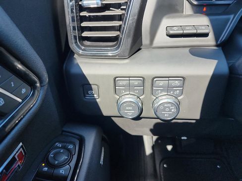 Certified 2025 GMC Sierra 1500 AT4 w/ AT4 Premium Package image 25