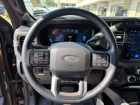 Used 2023 Ford F350 Platinum w/ FX4 Off-Road Package AWD/4WD image 19