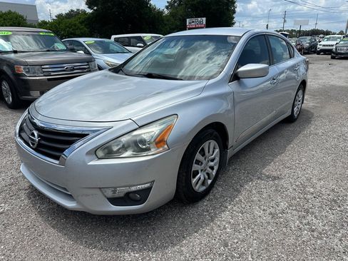 Used 2015 Nissan Altima 2.5 S w/ Power Driver Seat Package FWD image 3