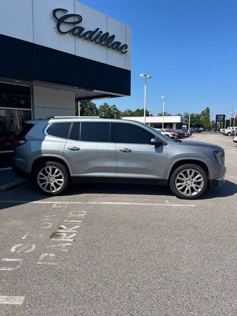 Used 2025 GMC Acadia Denali w/ Super Cruise Package FWD image 3