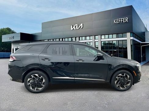 Certified 2025 Kia Sportage SX image 9