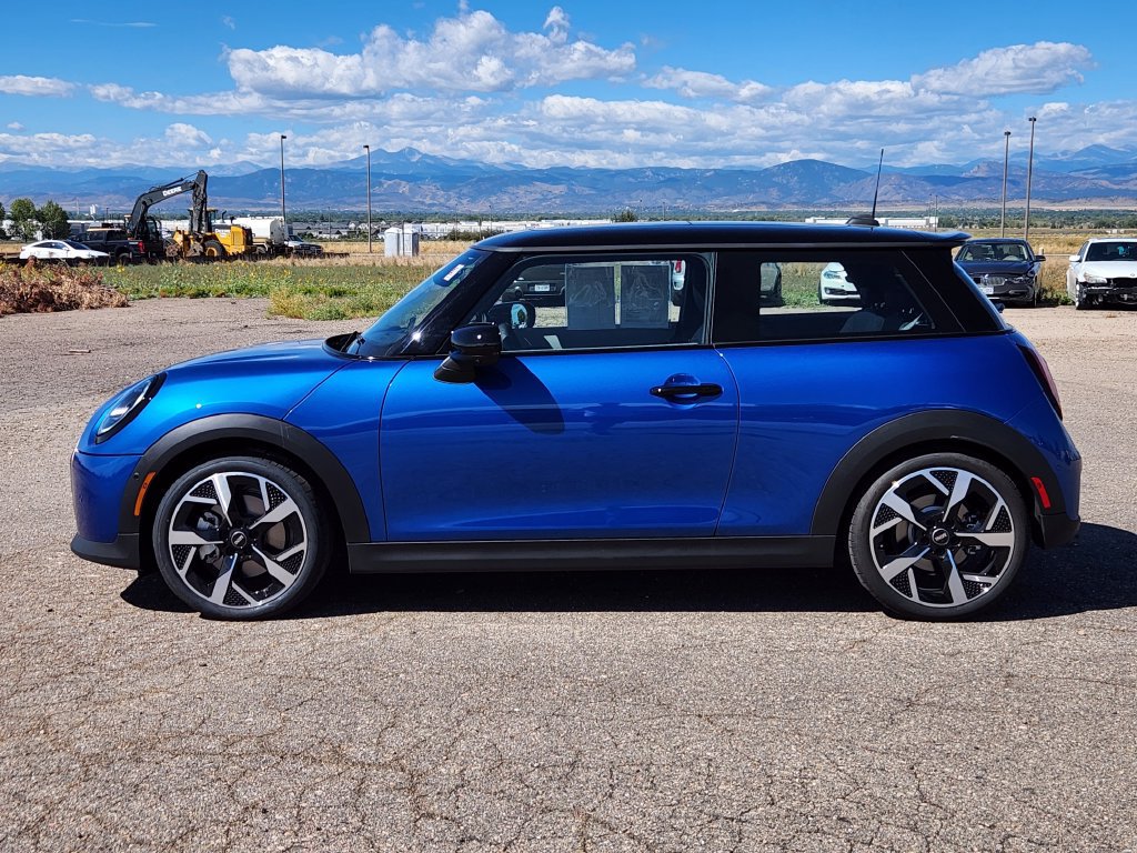 Used 2026 MINI Cooper S FWD image 2