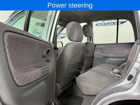 Used 2001 Chevrolet Tracker 4WD w/ Preferred Equipment Group image 12