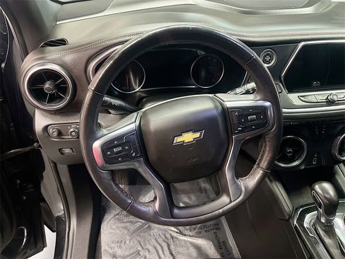 Used 2020 Chevrolet Blazer Premier image 11