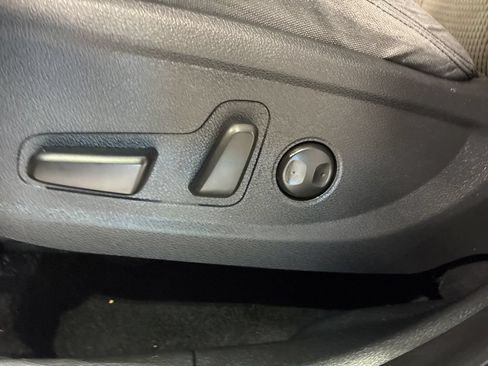 Used 2019 Hyundai Santa Fe SEL FWD image 14